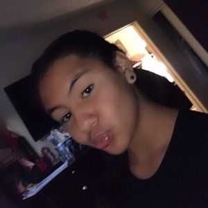 Meet your Posher, Jocelyn